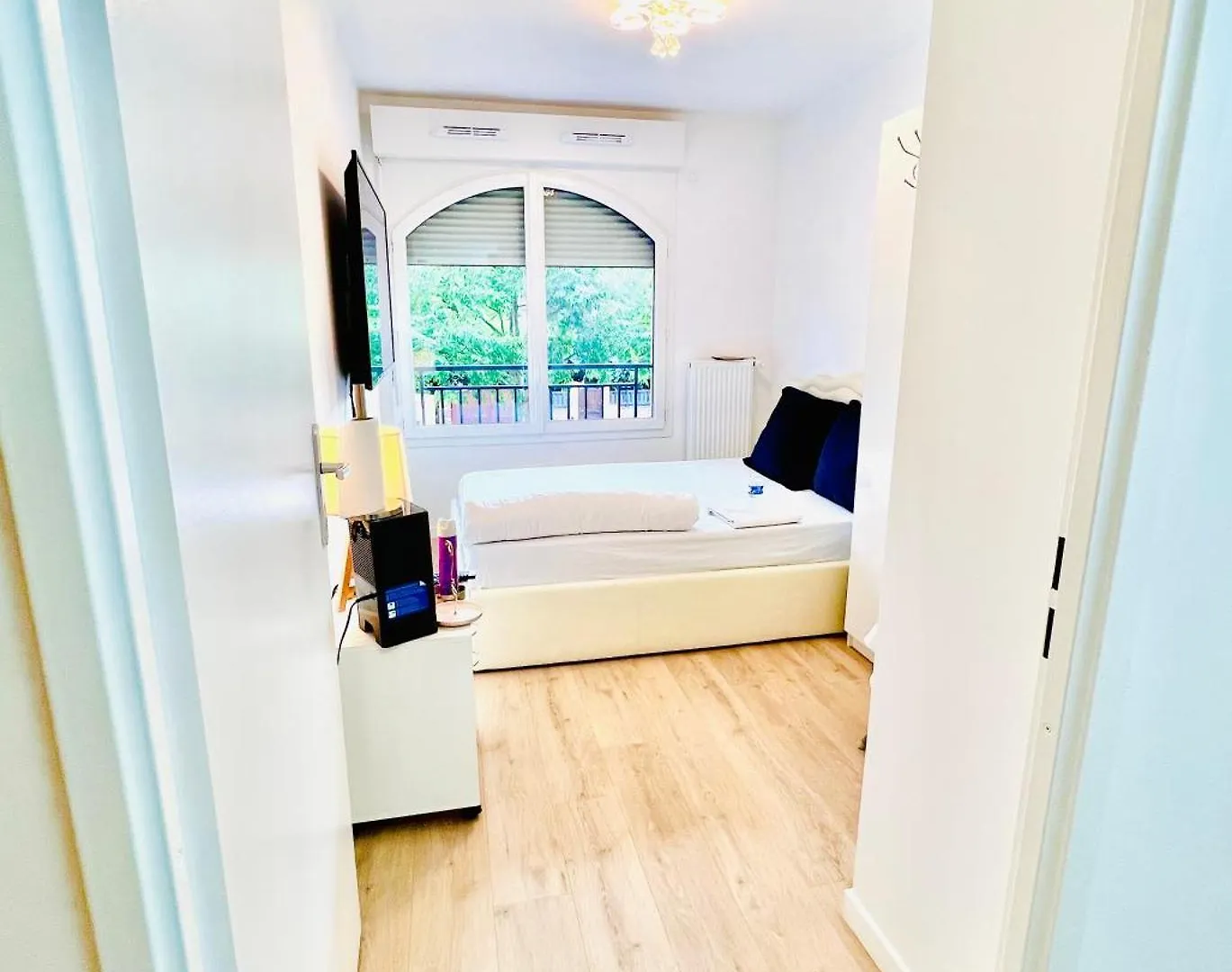 Les Residences De Djibril Le Blanc-Mesnil 0*,  France