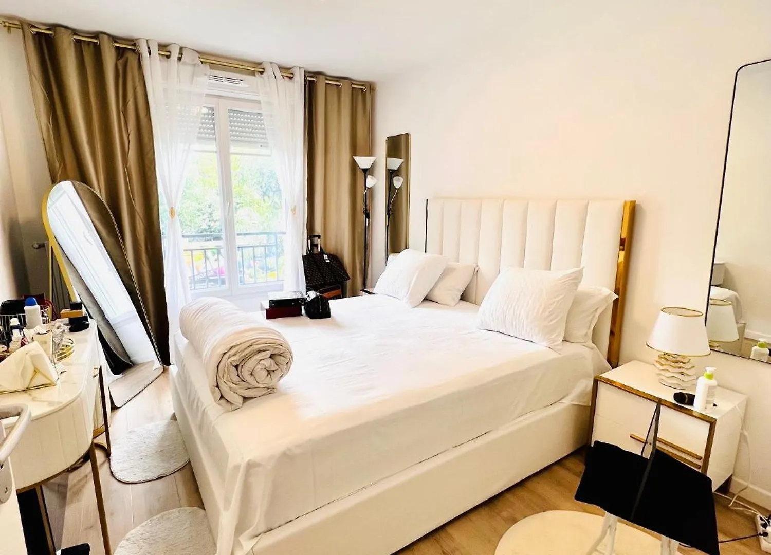 Les Residences De Djibril Le Blanc-Mesnil