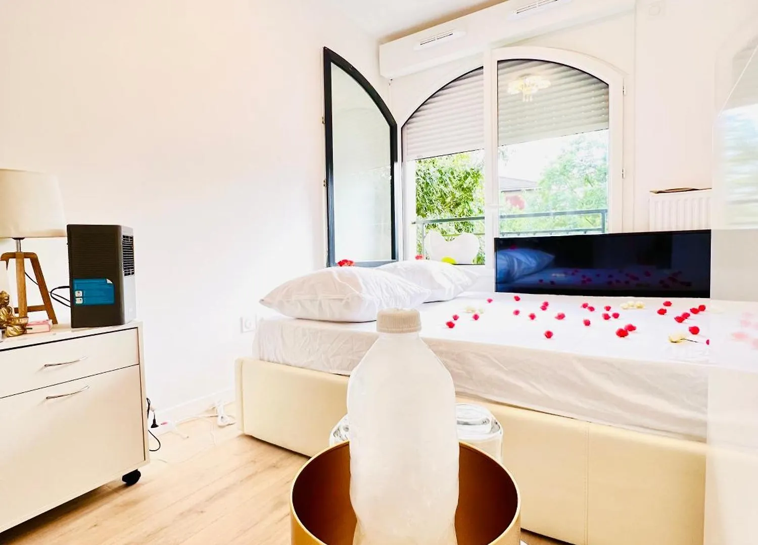 Les Residences De Djibril Le Blanc-Mesnil Δωμάτια σε οικογενειακή κατοικία